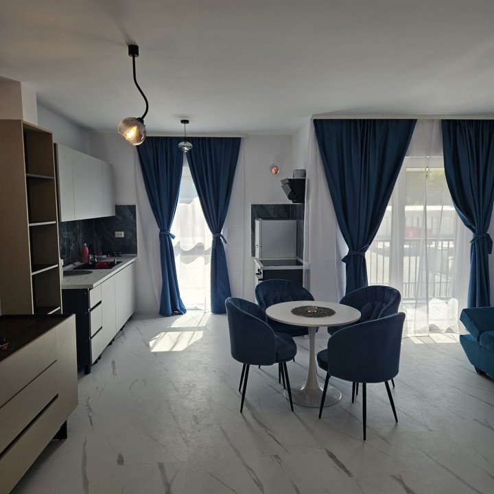 Apartament  2 camere , semidecomandat , 54 mp ,Oncos 