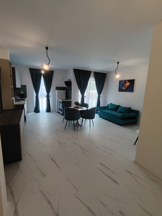 Apartament  2 camere , semidecomandat , 54 mp ,Oncos 
