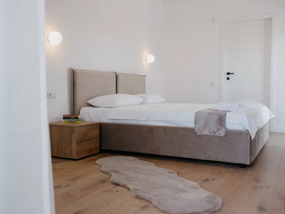 Duplex cu 4 camere,160mp,Garaj,Zona Bună Ziua