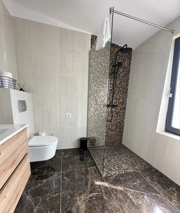 Duplex cu 4 camere,160mp,Garaj,Zona Bună Ziua