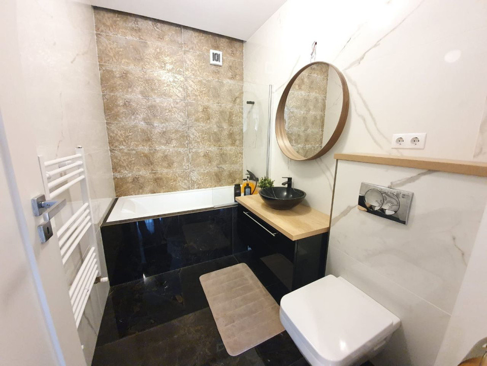 Apartament cu 3 camere, 80mp,terasa,parcare, Zona Sopor