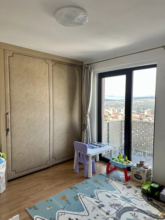Apartament LUX, cu 3 camere, in Zona Europa
