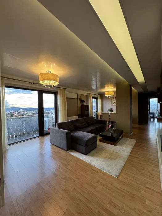Apartament LUX, cu 3 camere, in Zona Europa