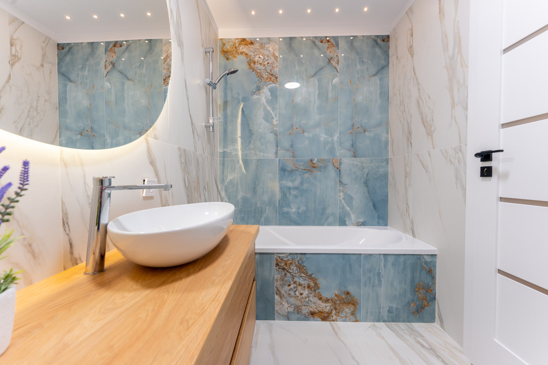 Apartament ultrafinisat - 55 mp - 2 camere - Eroilor , Florești !