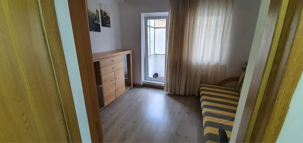 Apartament cu 3 camere, 50mp, Zona Manastur