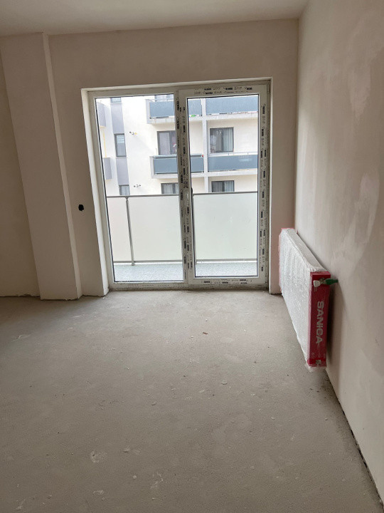Apartament cu 3 camere, 66 mp, 2 balcoane, zona Terra