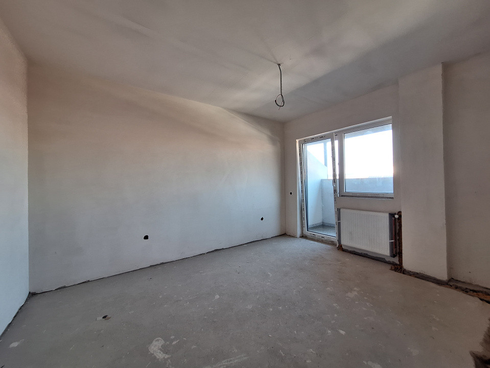 Apartament cu 3 camere, 66 mp, 2 balcoane, zona Terra