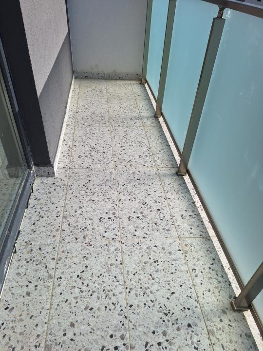 Apartament cu 3 camere, 66 mp, 2 balcoane, zona Terra