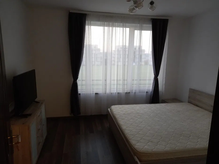 Apartament cu 2 camere,56mp,gradina privata, parcare, Zona Andrei Muresanu