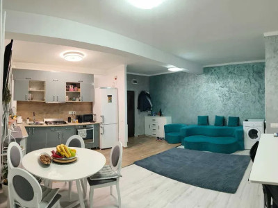 Apartament cu 2 camere, 45 mp, terasa, zona Razoare