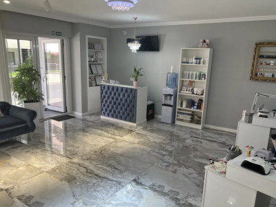 Spatiu comercial lux, 45mp, zona Buna Ziua