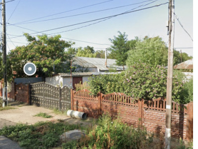 Casa + teren de 1.800 mp Movila Miresii