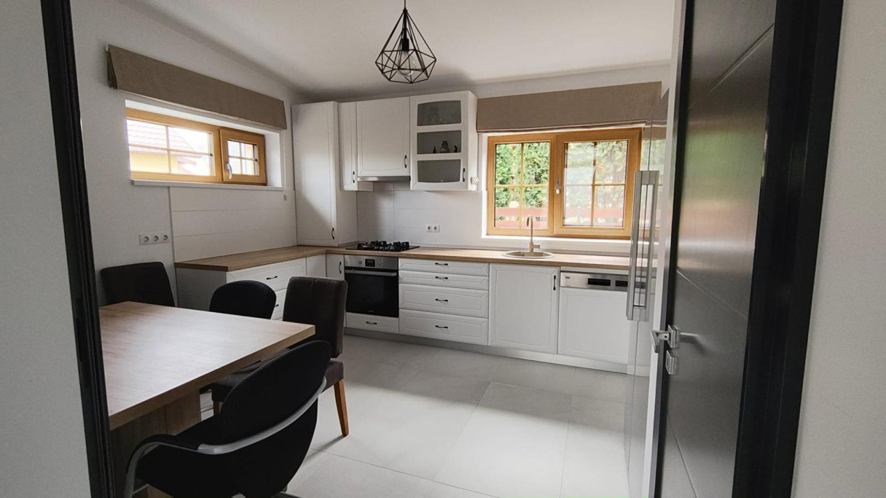 Casa individuală | 4 camere | 92 mp | 393 mp teren | Gilău