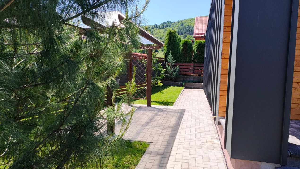 Casa individuală | 4 camere | 92 mp | 393 mp teren | Gilău