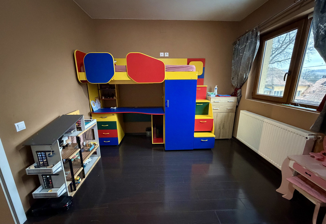 Casă tip duplex -zonă centrală Gilău, 4 camere 