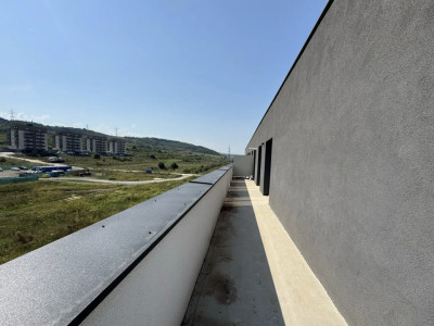 Apartament de 2 camere, Decomandat, 52 mp, Zona Terra.