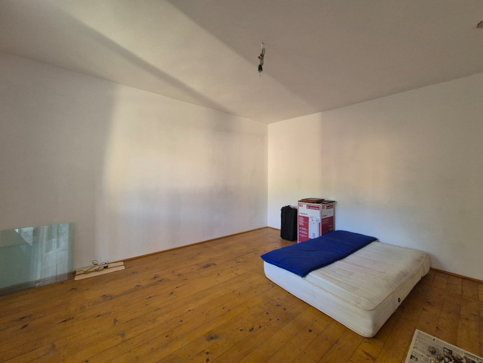 Casa individuala cu mansarda/ Teren 1000mp/ Petrestii de Jos