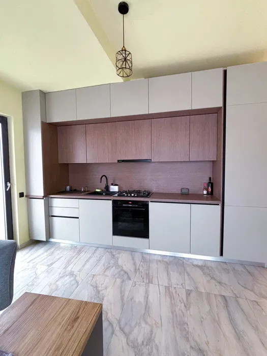 Apartament cu 3 camere, 59 mp, terasa, zona Eroilor