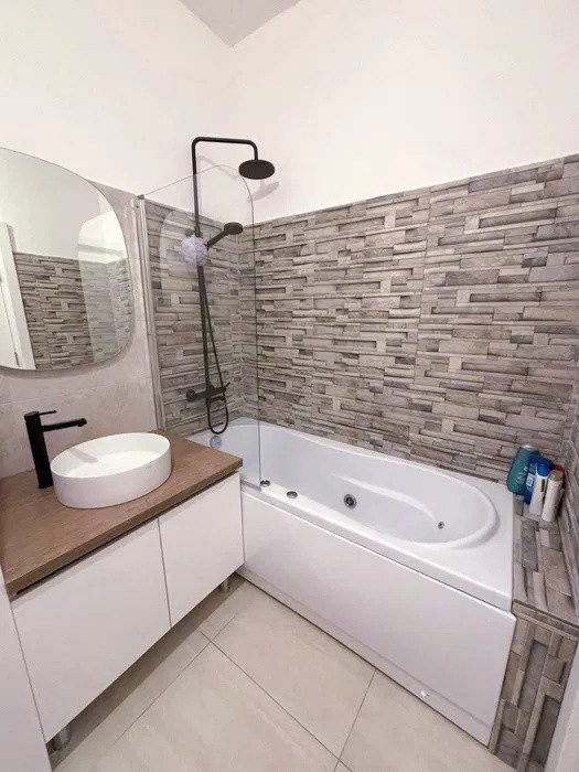 Apartament cu 3 camere, 59 mp, terasa, zona Eroilor