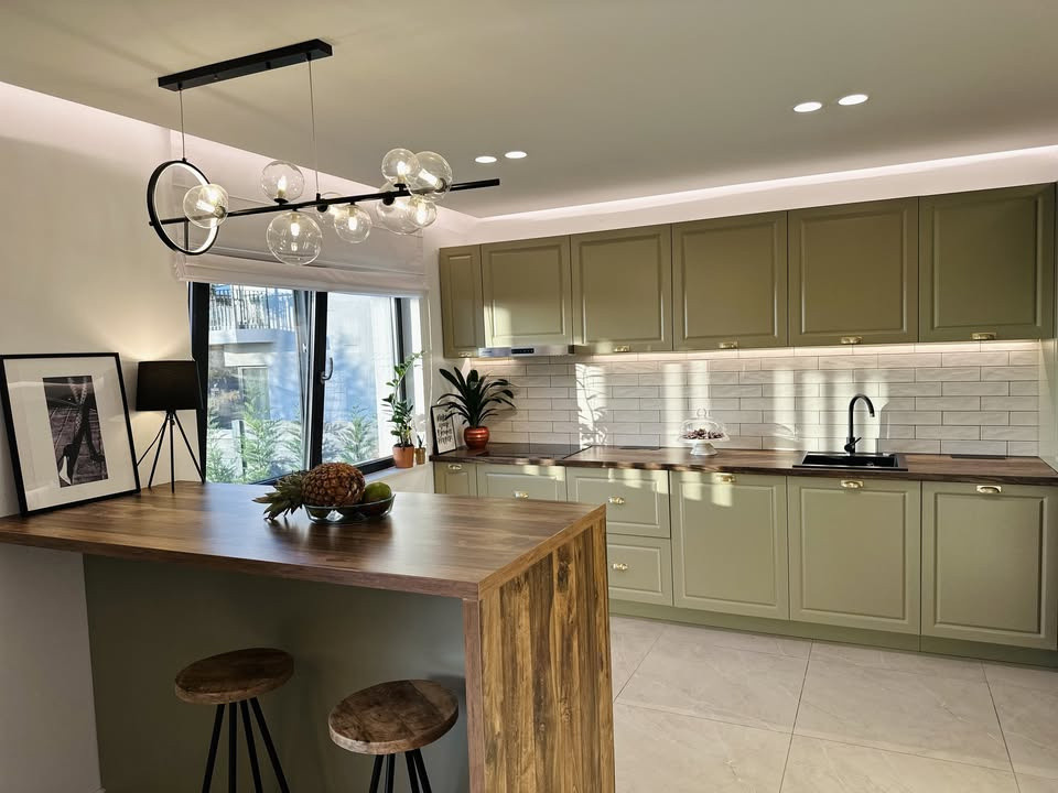 Casă SMART cu piscină și priveliște panoramică – Dezmir