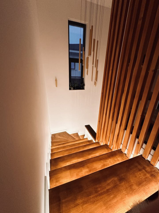 Casă SMART cu piscină și priveliște panoramică – Dezmir