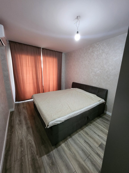 Apartament cu 3 camere, 55 mp, zona Eroilor