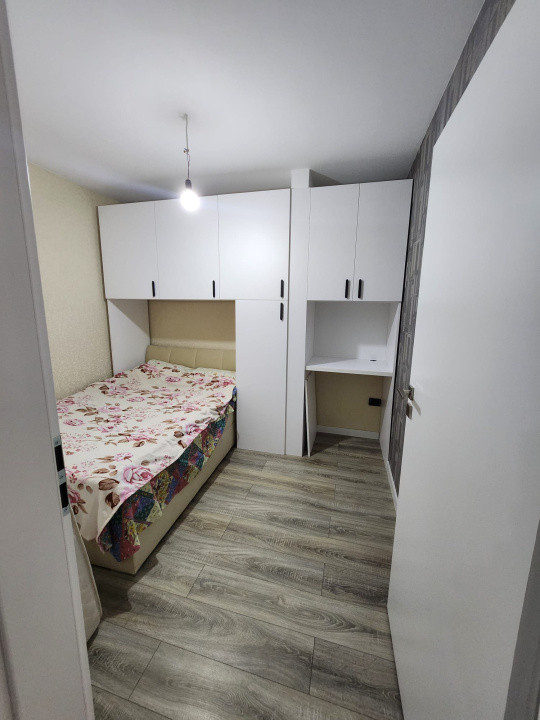 Apartament cu 3 camere, 55 mp, zona Eroilor