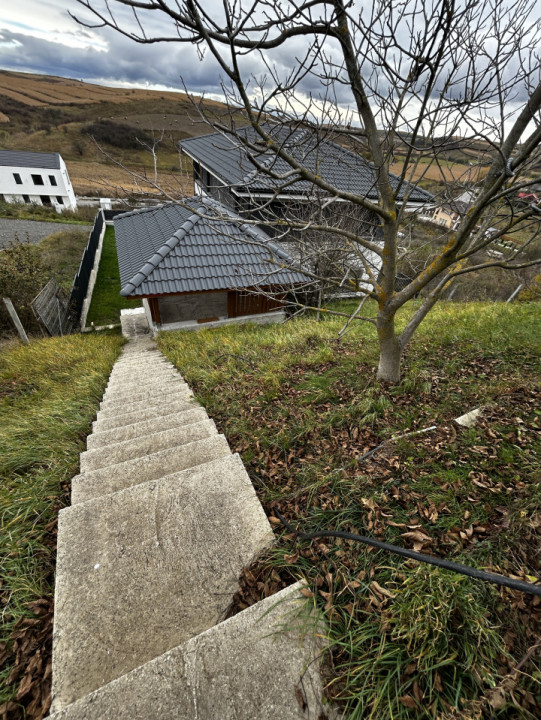 Casa individuala Chinteni Lac 750mp teren 145mp utili plus Cabana 