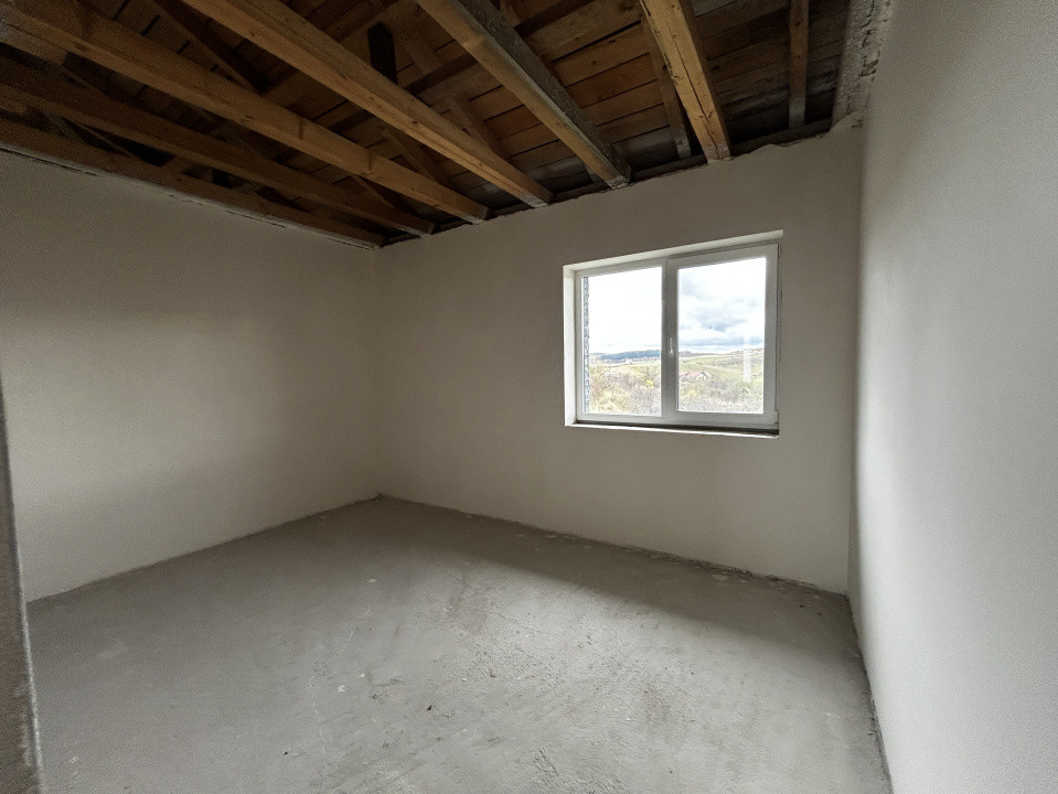 Casa individuala Chinteni Lac 750mp teren 145mp utili plus Cabana 