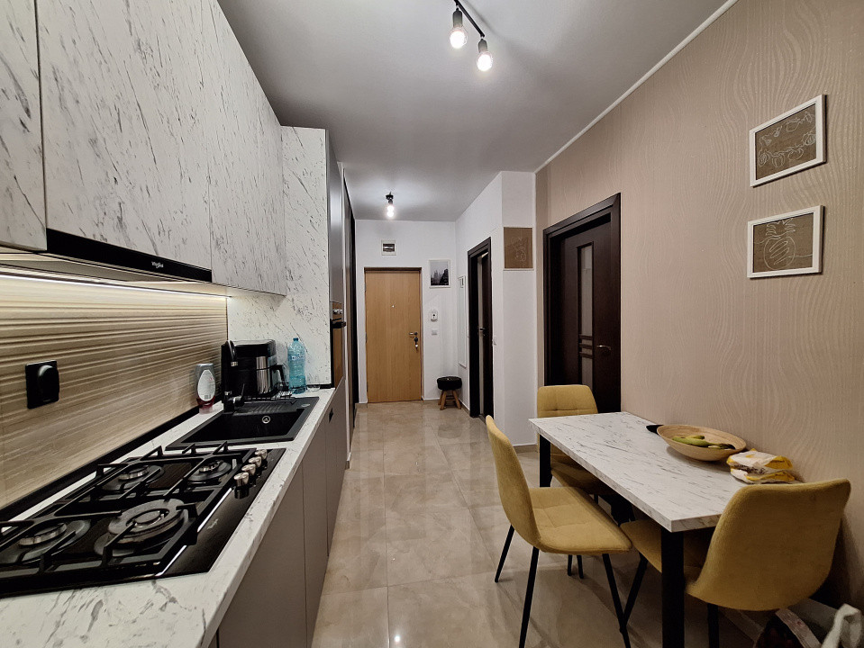 Apartament cu 2 camere, 50 mp, balcon, zona Stadionului