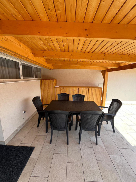 Apartament spațios cu terasă de 35mp, 3 camere , pe Muzeul Apei