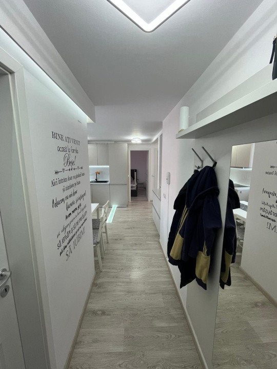 Apartament spațios cu terasă de 35mp, 3 camere , pe Muzeul Apei