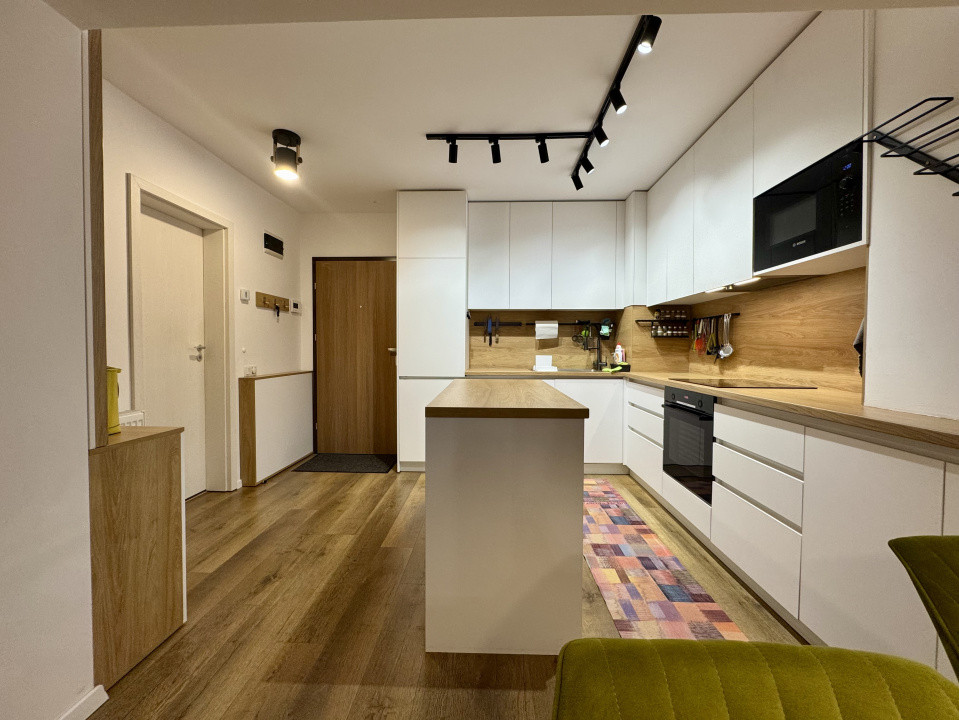 Apartament 3 camere, 80 mp, terasa 16 mp, la cheie, parcare, zona Iulius Mall