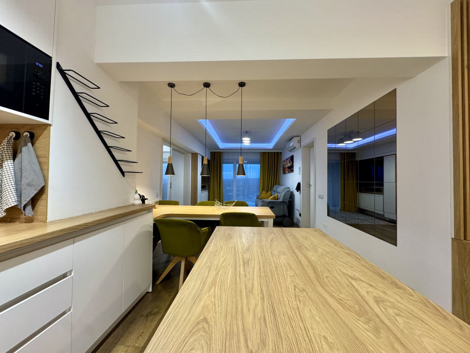 Apartament 3 camere, 80 mp, terasa 16 mp, la cheie, parcare, zona Iulius Mall