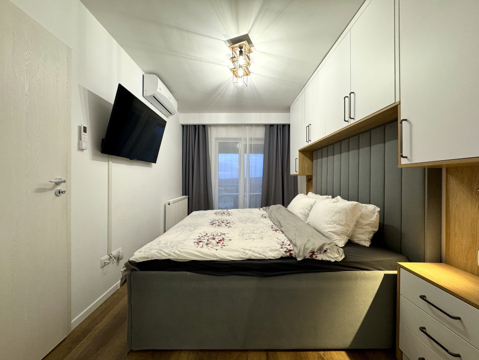 Apartament 3 camere, 80 mp, terasa 16 mp, la cheie, parcare, zona Iulius Mall