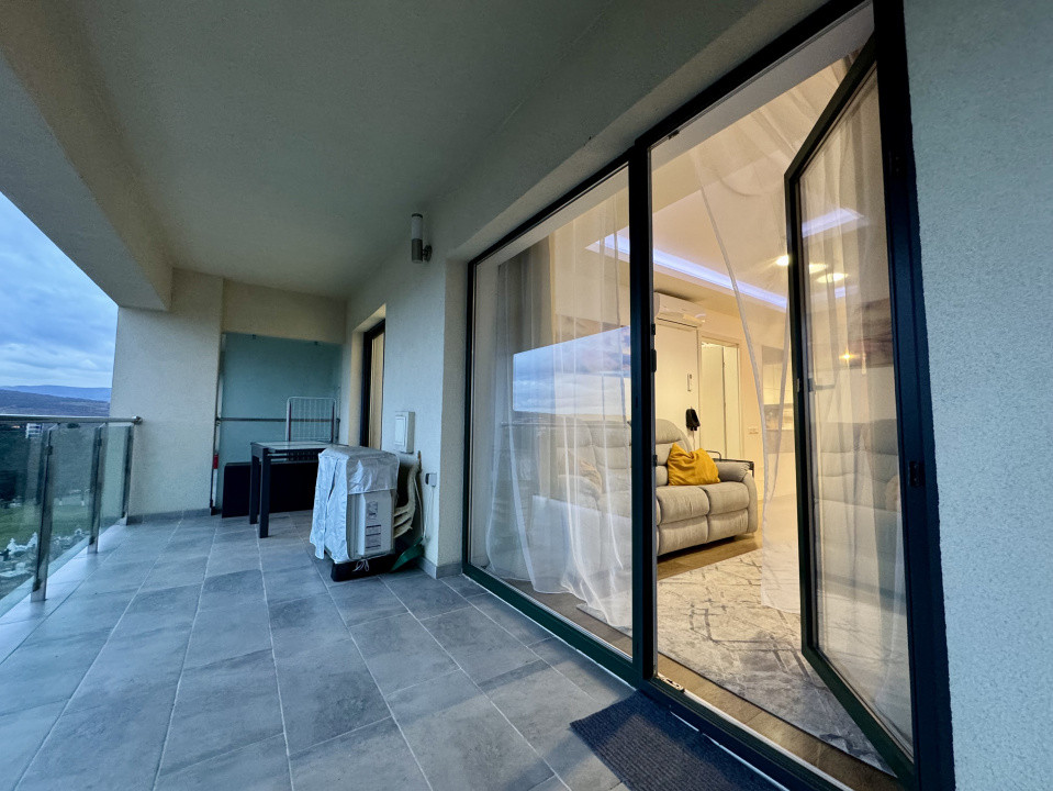 Apartament 3 camere, 80 mp, terasa 16 mp, la cheie, parcare, zona Iulius Mall