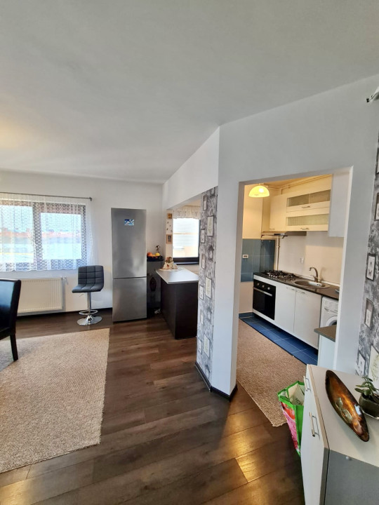 Apartament de 3 camere, 67 mp, mobilat utilat, zona Eroilor