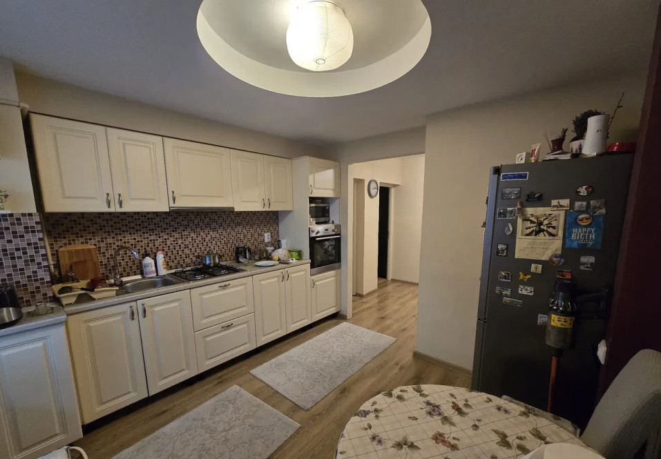 Apartament cu 2 camere, zona Iulius Mall