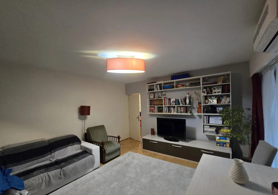 Apartament cu 2 camere, zona Iulius Mall