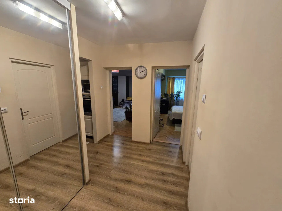 Apartament cu 2 camere, zona Iulius Mall