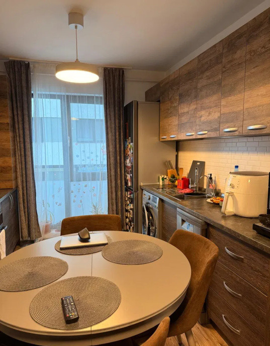 Apartament cu 3 camere, 59 mp, zona Grigorescu