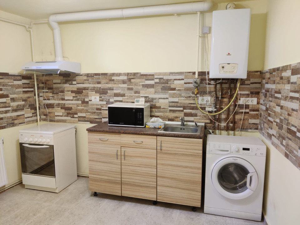 Apartament cu 2 camere decomandate,43mp,parcare, Zona Hasdeu