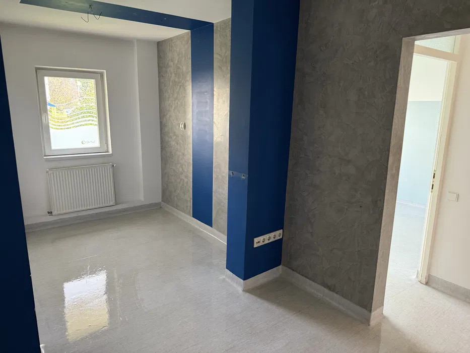 Apartament cu 2 camere,50mp,parcare,nemobilat,Zona Gheorgheni