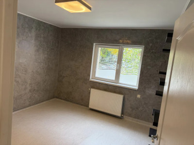 Apartament cu 2 camere,50mp,parcare,nemobilat,Zona Gheorgheni