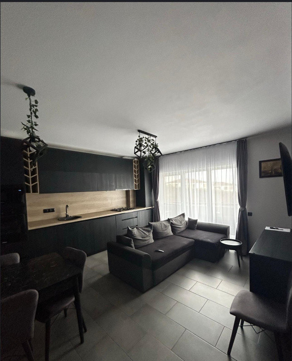 Apartament 2 camere | 38 mp | balcon | garaj | zona Teilor