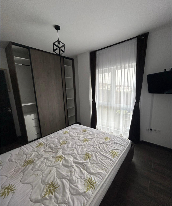 Apartament 2 camere | 38 mp | balcon | garaj | zona Teilor
