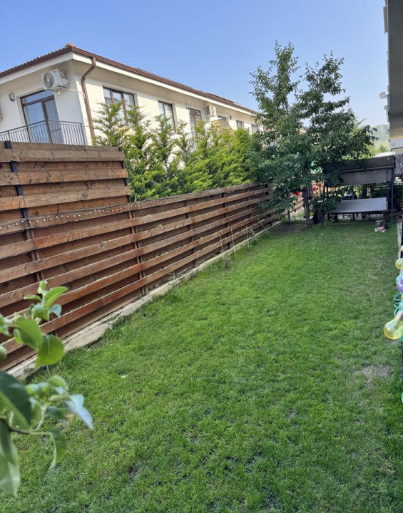 Apartament 3 camere/2 bai, 80mp + 80mp gradina / Parcare inclusa