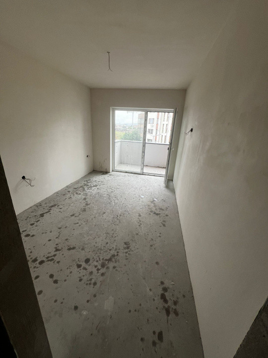 Apartament cu 2 camere, 47 mp, balcon, zona Eroilor