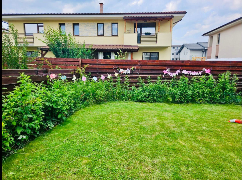 Duplex modern cu 5 camere, teren generos , strada Urusagului