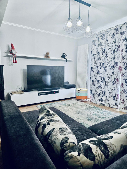 Duplex modern cu 5 camere, teren generos , strada Urusagului